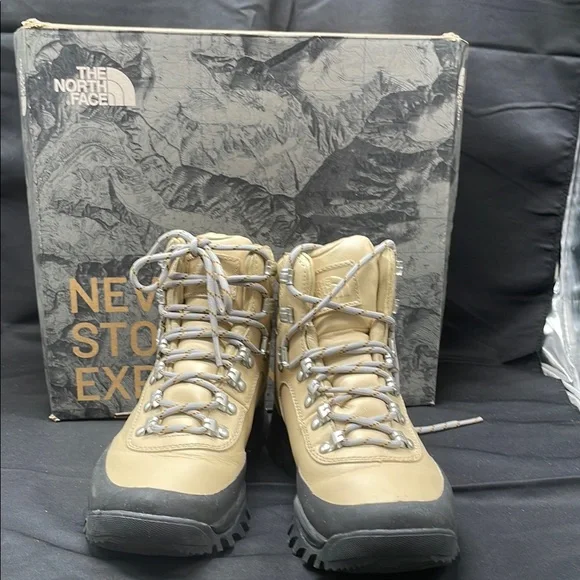The North Face Women's Lace Up Boots - Tan and Black - Picture 9 of 9